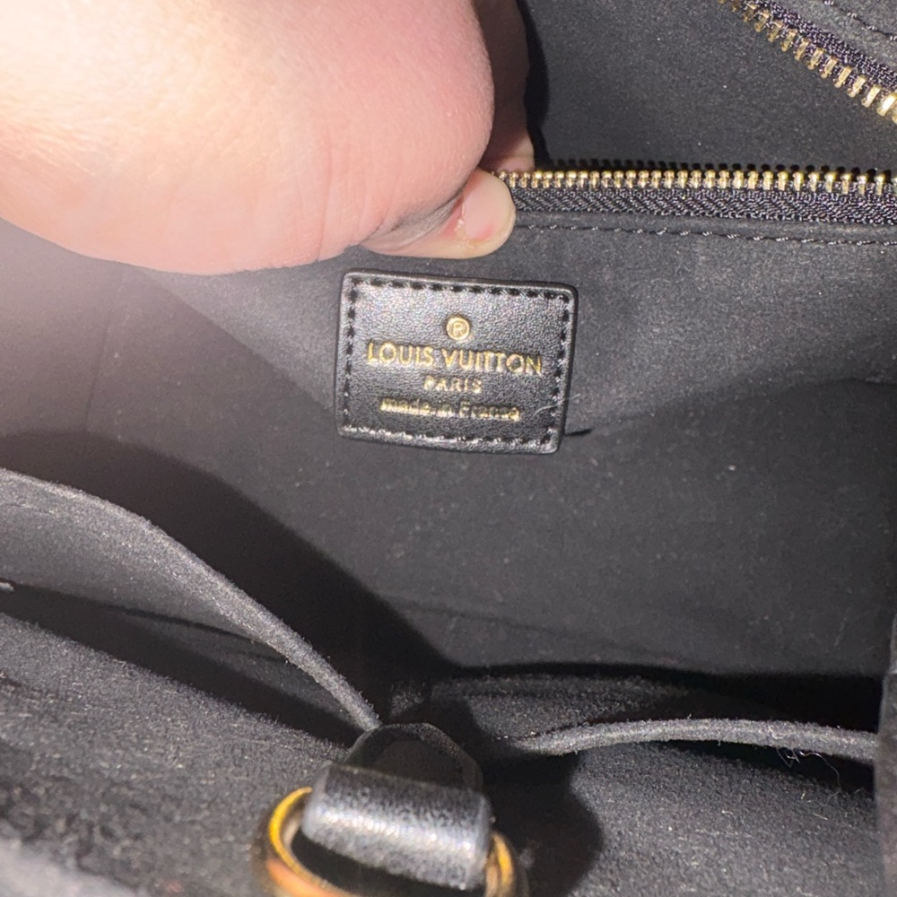 Louis Vuitton Black on the go pm - Picture 7 of 11